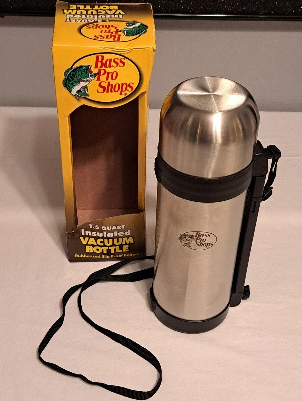 Bass Pro Shops Vaccum Bottle
